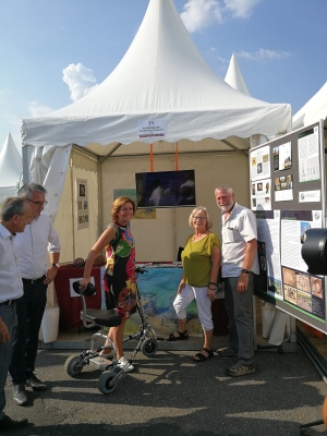 Besuch der Ministerpr&auml;sidentin am Infostand