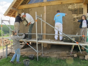 Eigentlich schade, dass dieses sch&ouml;ne Flechtwerk nun bald nicht mehr zu sehen sein wird - daf&uuml;r aber ein wundersch&ouml;ner Lehmputz