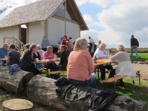 Stahlender Sonnenschein, kein kalter Wind - so passt es. Besser konnte das Wetter nicht sein.