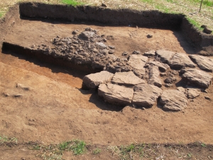 Teilansicht mit Schlackenresten 2016