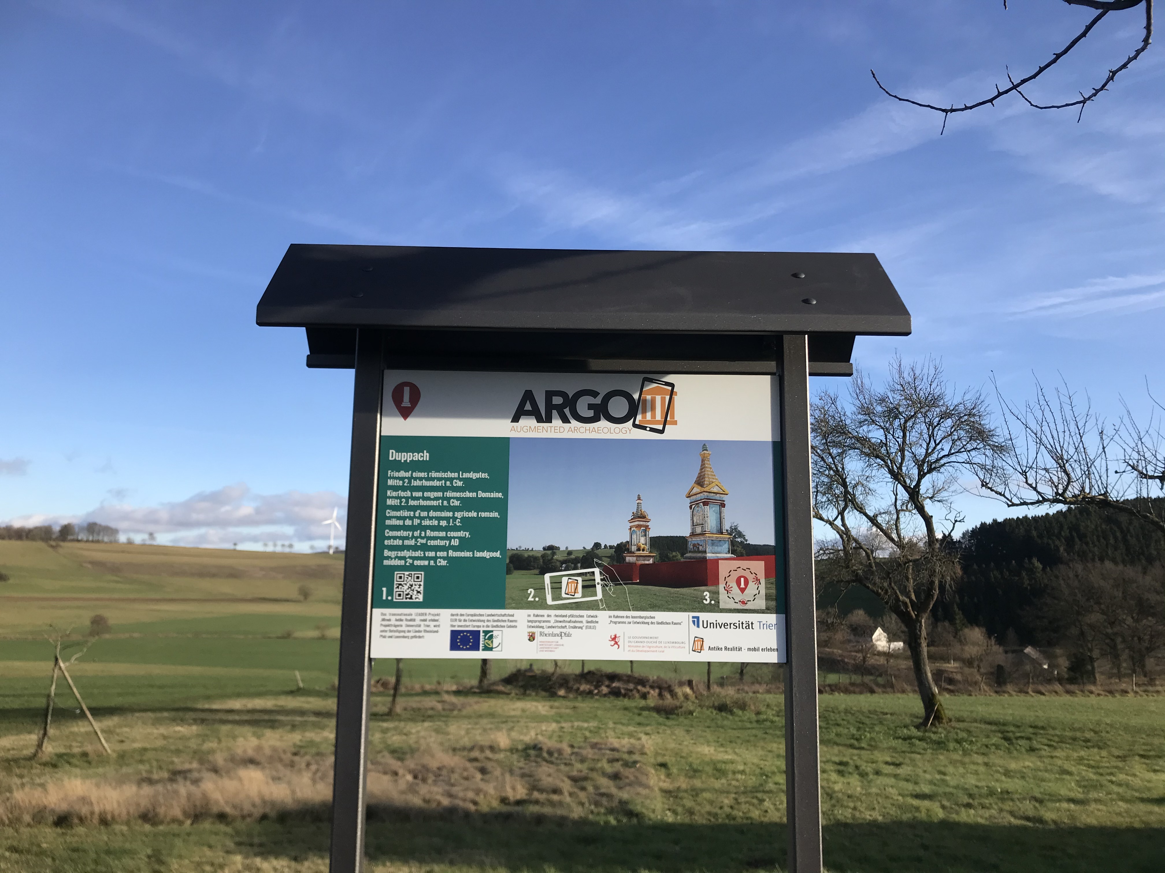 Informationstafel zum Projekt